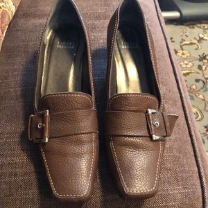 Stuart Weitzman brown leather shoes